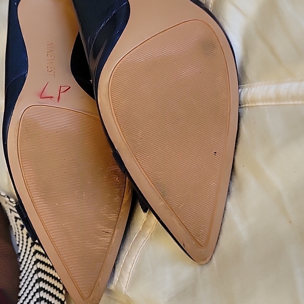Shoes - Picture 2 of 6